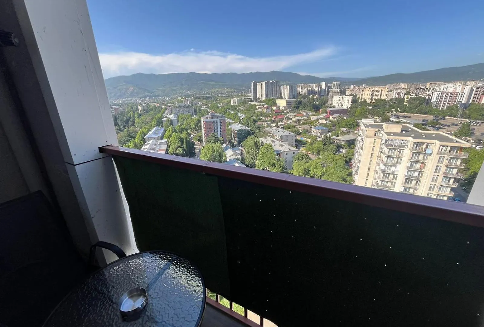 Shirin And Cozy Apartment With Jacuzzi Balcony Tbilisi 0*,